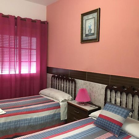 Hostal O Labrador Hotel O Hospital Bagian luar foto