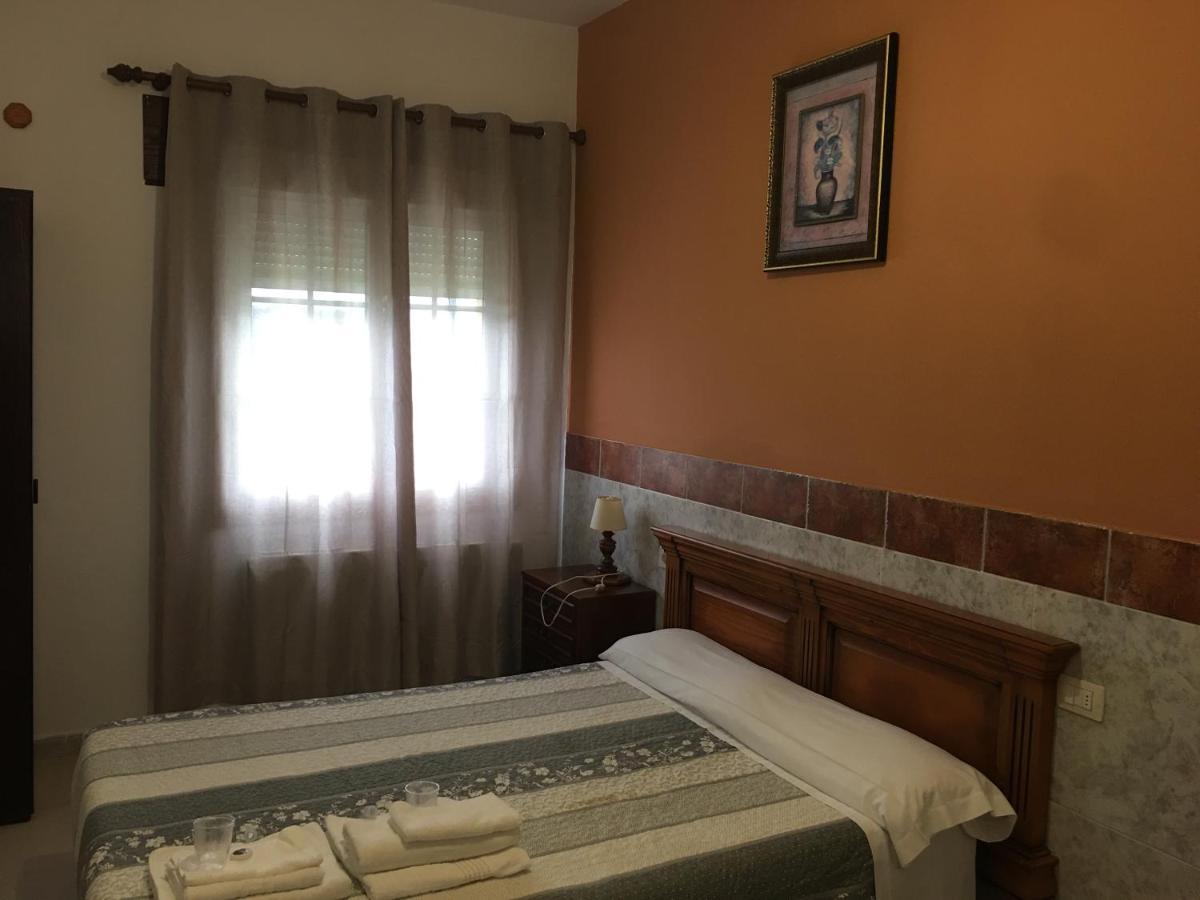 Hostal O Labrador Hotel O Hospital Bagian luar foto