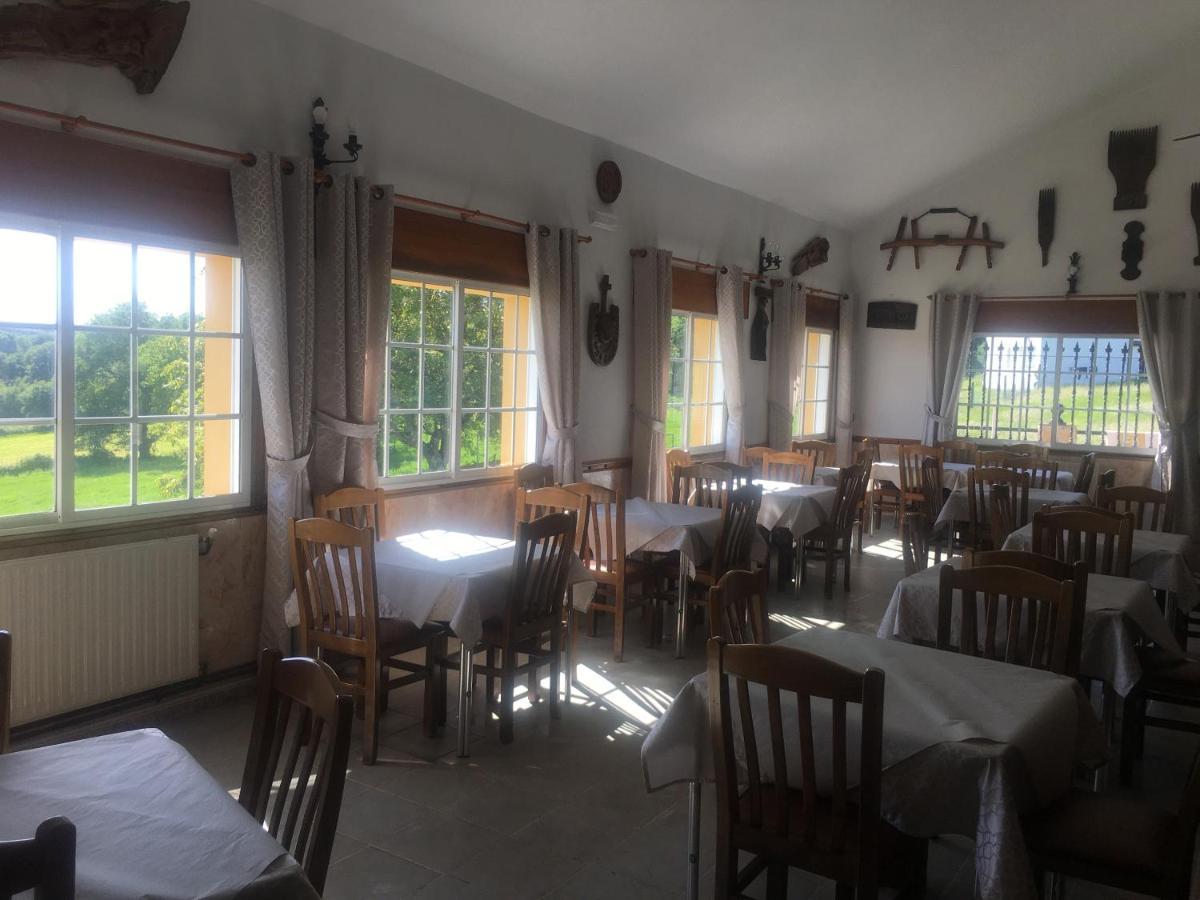 Hostal O Labrador Hotel O Hospital Bagian luar foto