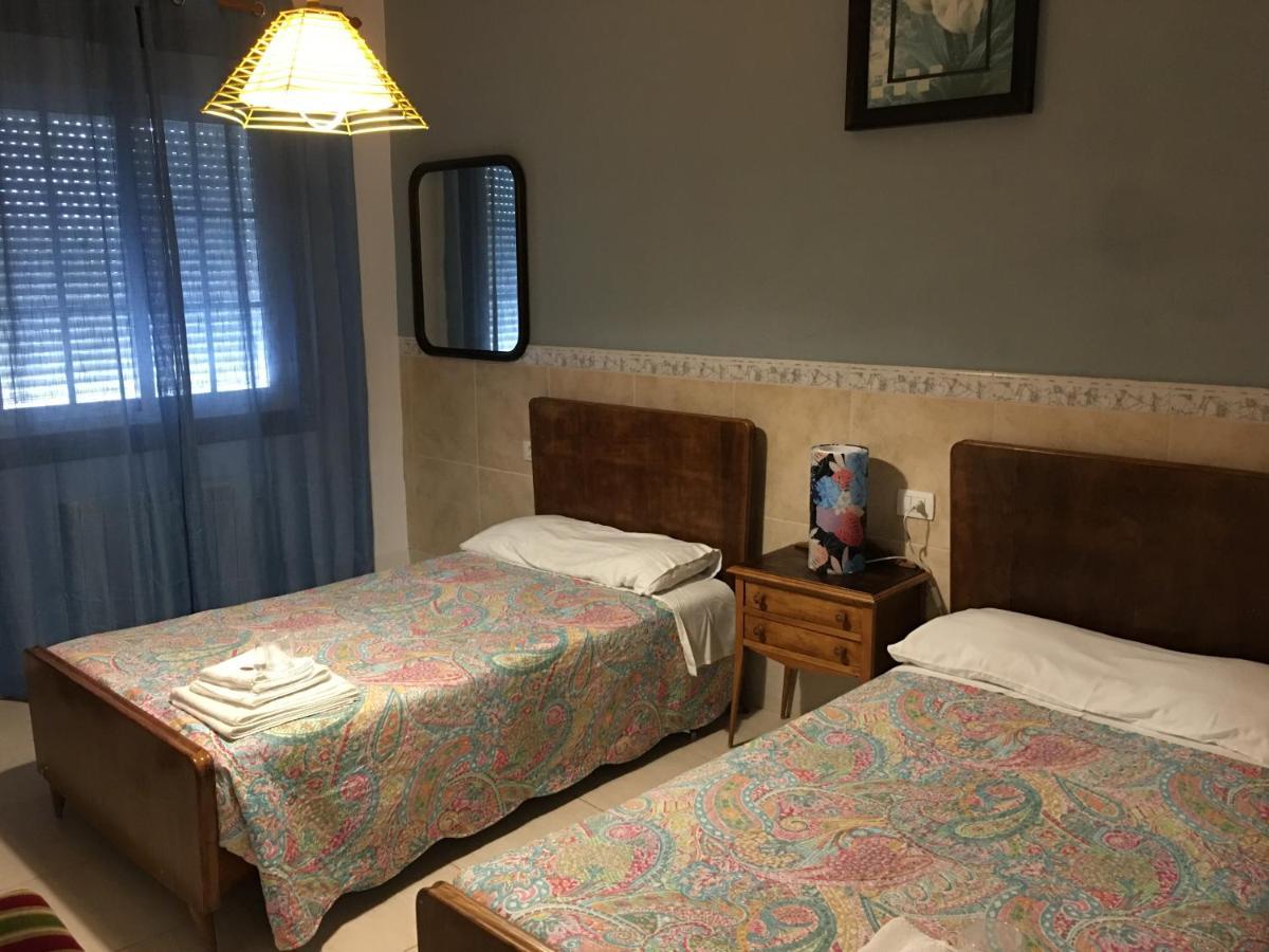 Hostal O Labrador Hotel O Hospital Bagian luar foto