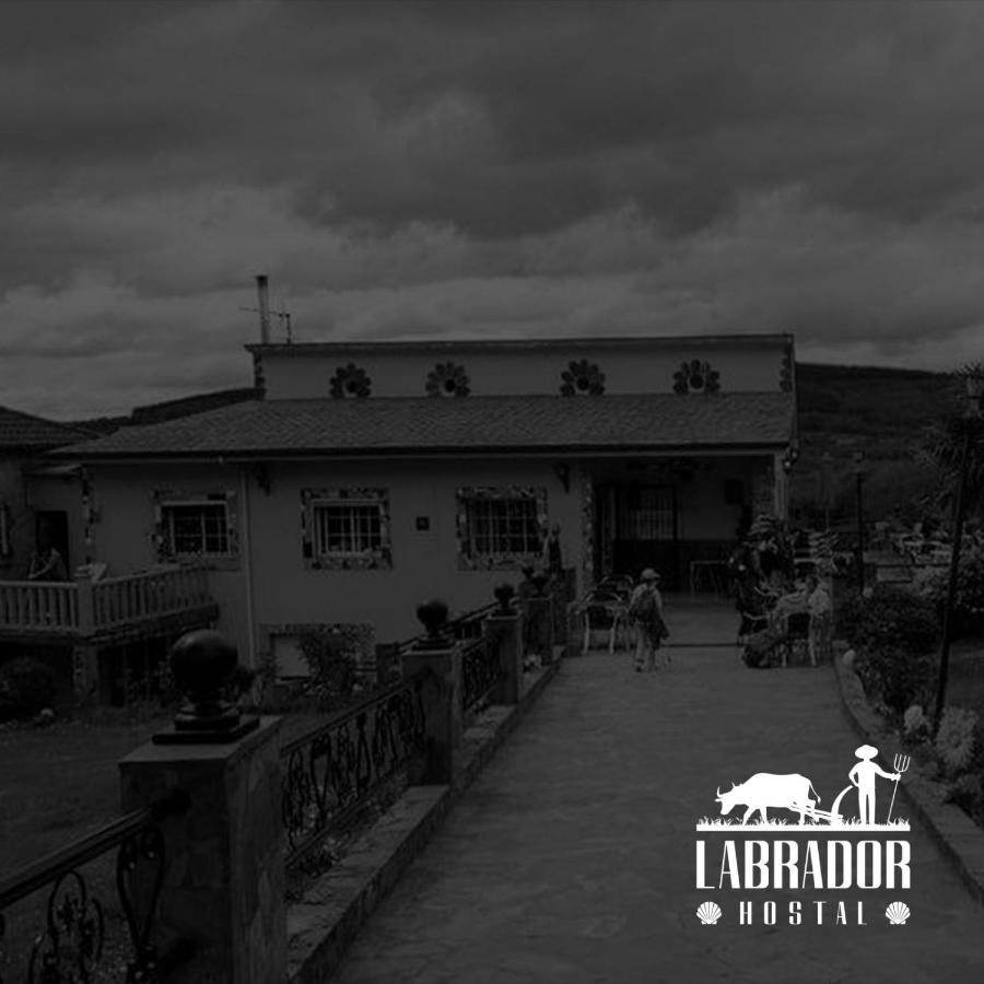 Hostal O Labrador Hotel O Hospital Bagian luar foto