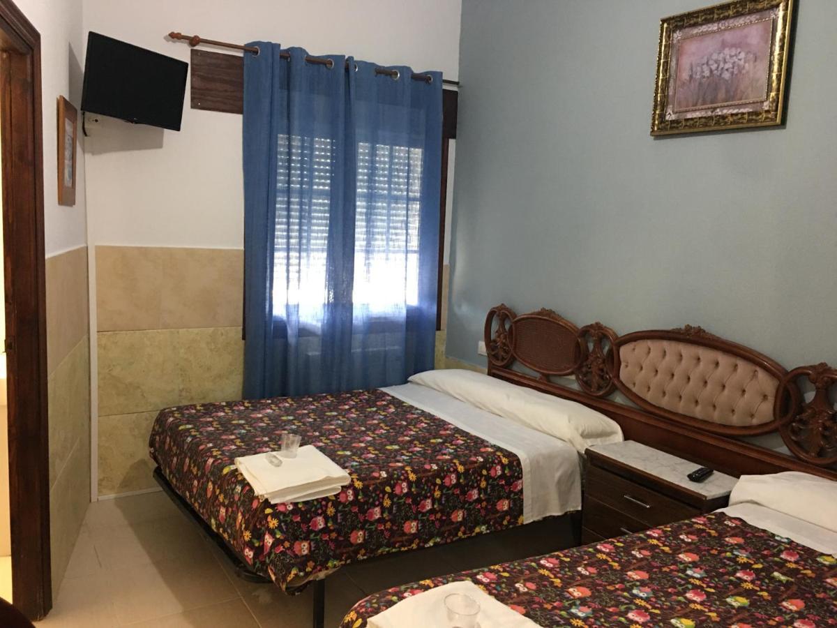 Hostal O Labrador Hotel O Hospital Bagian luar foto